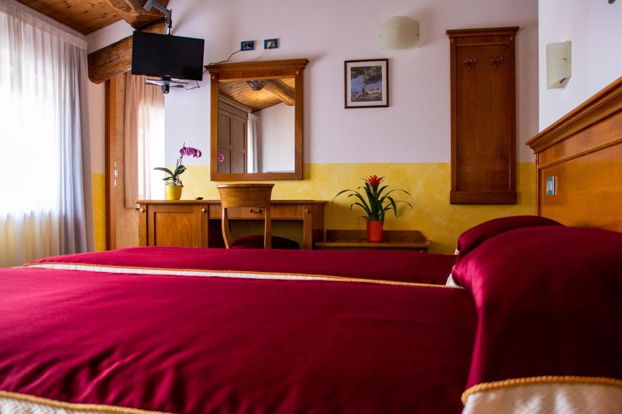 Hotel Ristorante Centrale Rovere Veronese Extérieur photo